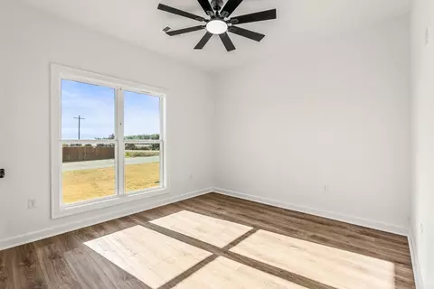 Bedroom - 1 Moonlight, Morrilton, AR 72110 photo 2 of 7