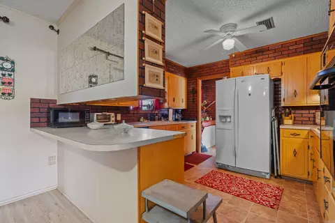 Kitchen - 1524 Pinehurst Dr, Malvern, AR 72104 photo 1 of 3