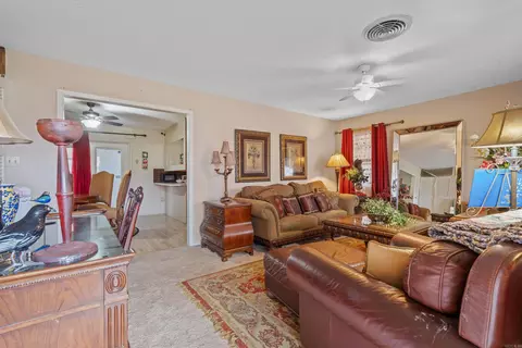 Living - 1524 Pinehurst Dr, Malvern, AR 72104 photo 1 of 3