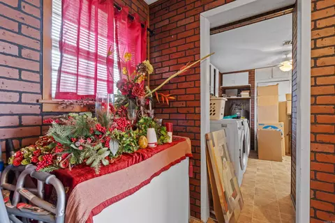 Entry Way - 1524 Pinehurst Dr, Malvern, AR 72104 photo 1 of 1