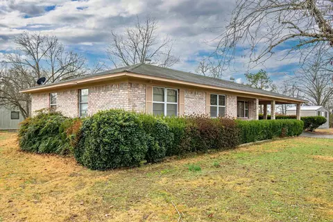 Exterior - 1524 Pinehurst Dr, Malvern, AR 72104 photo 2 of 8