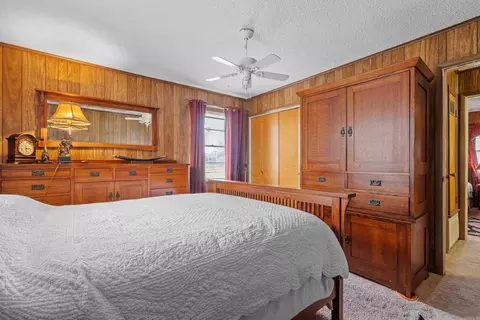 Bedroom - 1524 Pinehurst Dr, Malvern, AR 72104 photo 2 of 4