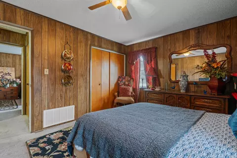 Bedroom - 1524 Pinehurst Dr, Malvern, AR 72104 photo 4 of 4