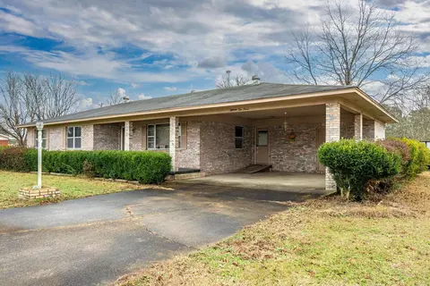 Exterior - 1524 Pinehurst Dr, Malvern, AR 72104 photo 5 of 8