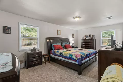Bedroom - 1 Cedar Oaks Dr, Conway, AR 72032 photo 1 of 5