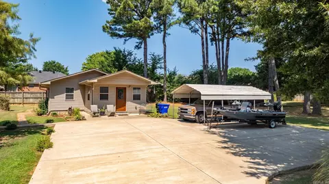 Exterior - 1 Cedar Oaks Dr, Conway, AR 72032 photo 7 of 19