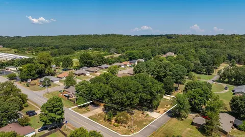 View/Area - 1 Cedar Oaks Dr, Conway, AR 72032 photo 1 of 3