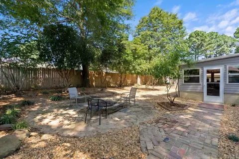 Exterior - 1 Cedar Oaks Dr, Conway, AR 72032 photo 5 of 19