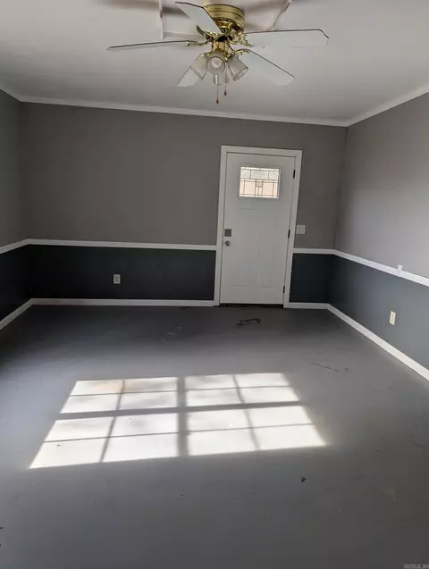 Living - 265 Watson St, Hampton, AR 71744 photo 3 of 6