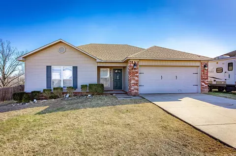143 Weathering Dr, Austin, AR 72007