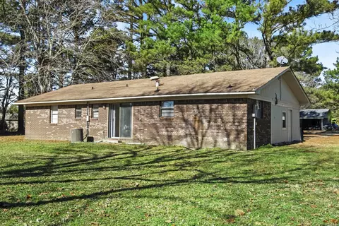 Exterior - 10 Pinto Trl, Greenbrier, AR 72058 photo 3 of 6