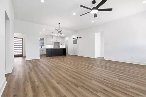 Living - 4805 Coronell Way, Bryant, AR 72022 photo 2 of 3