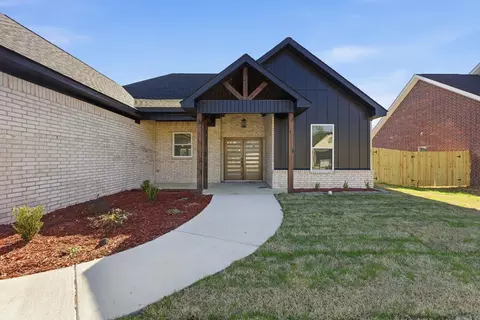 Exterior - 4805 Coronell Way, Bryant, AR 72022 photo 2 of 6