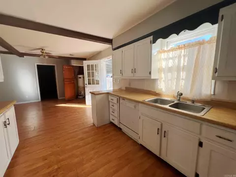 153 S Parkview, Trumann, AR 72472 photo 7
