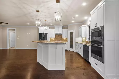 1224 Turnberry Dr, Conway, AR 72034 photo 8