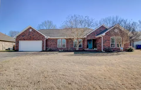 804 Mallard Ln, Conway, AR 72034 photo 1