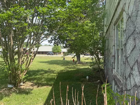 Exterior - 617 Ash Flat Dr, Ash Flat, AR 72513 photo 12 of 12