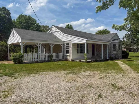 Exterior - 617 Ash Flat Dr, Ash Flat, AR 72513 photo 7 of 12