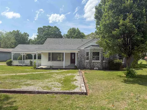 617 Ash Flat Dr, Ash Flat, AR 72513