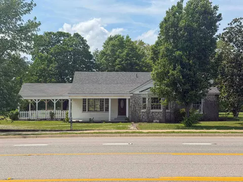 Exterior - 617 Ash Flat Dr, Ash Flat, AR 72513 photo 5 of 12