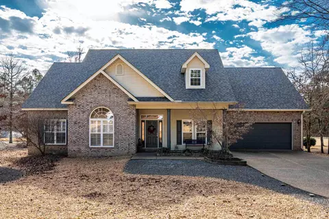222 Pizarro Dr, Hot Springs Village, AR 71909
