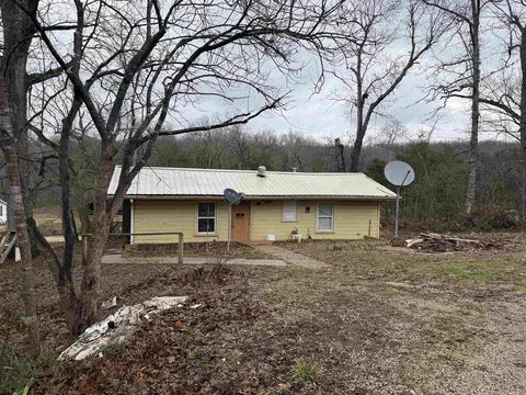 8 Northwood Dr, Highland, AR 72542