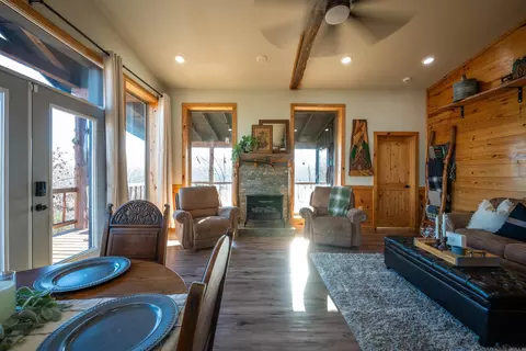 Living - 627 Mountain Crest Rd, Mountain View, AR 72560 photo 4 of 4