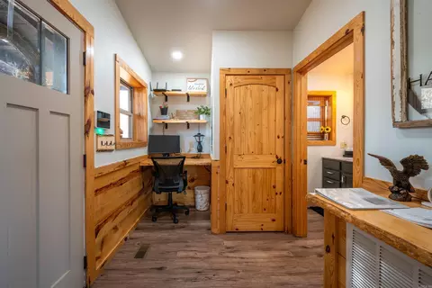 Entry Way - 627 Mountain Crest Rd, Mountain View, AR 72560 photo 1 of 1