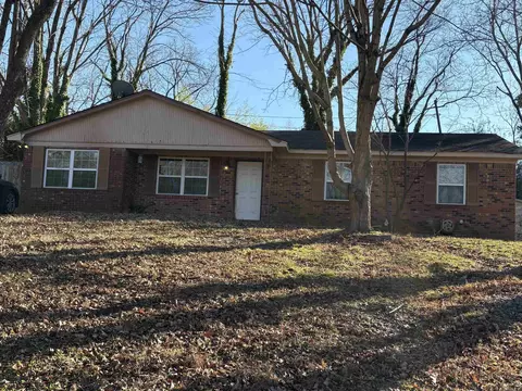 725 Saint Regis Dr, West Helena, AR 72390