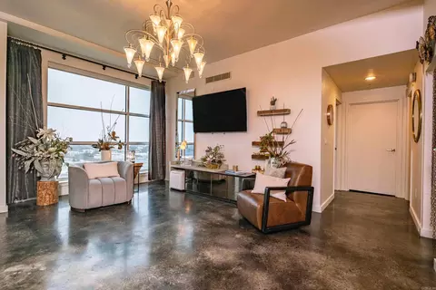 521 President Clinton Ave #1103, Little Rock, AR 72202