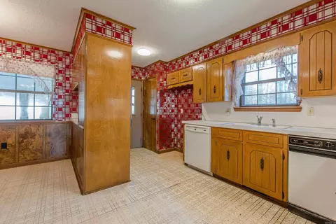 Kitchen - 1310 Ar Hwy 321 E, Cabot, AR 72023 photo 4 of 5