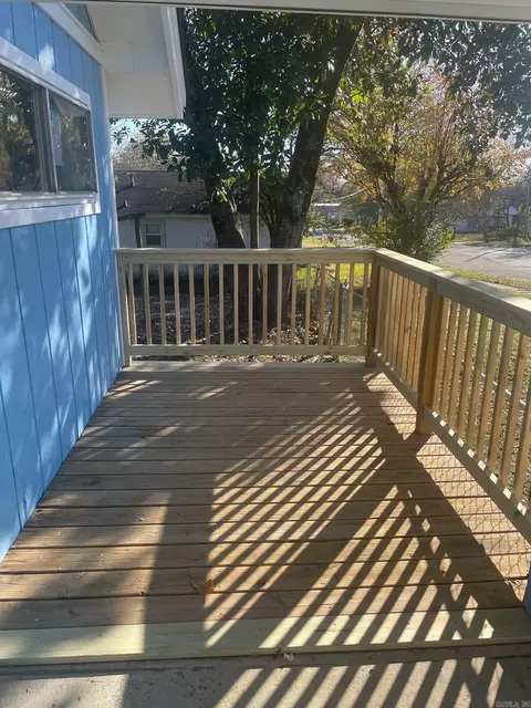Exterior - 616 Pearl St, Benton, AR 72015 photo 3 of 6