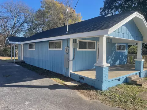 Exterior - 616 Pearl St, Benton, AR 72015 photo 1 of 6