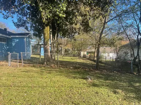 Exterior - 616 Pearl St, Benton, AR 72015 photo 5 of 6