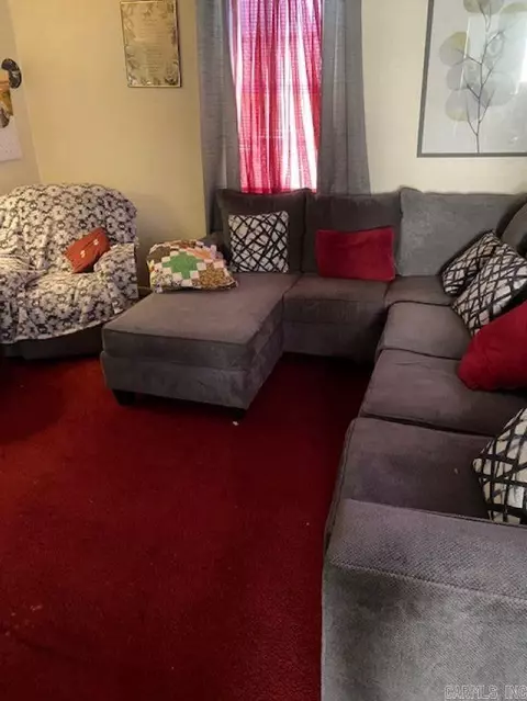Living - 4402 Ohio St, Pine Bluff, AR 71601 photo 3 of 3