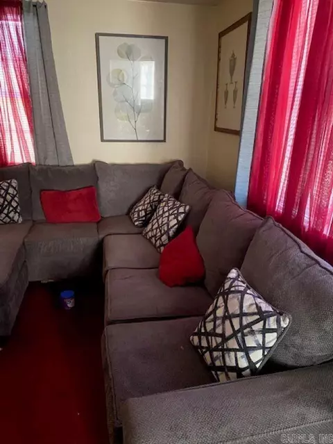 Living - 4402 Ohio St, Pine Bluff, AR 71601 photo 2 of 3