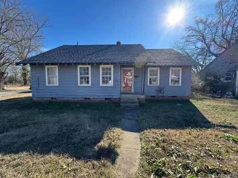1700 W 25th St, Pine Bluff, AR 71603