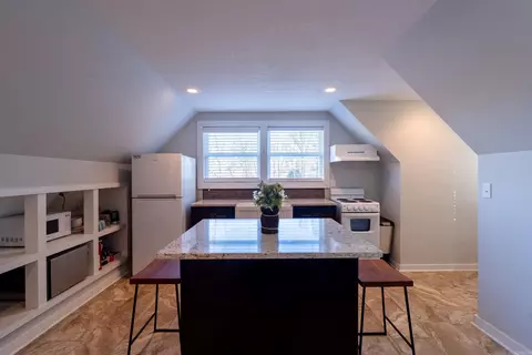 Kitchen - 29 Sylvan Shores Dr, Edgemont, AR 72044 photo 2 of 2