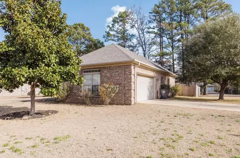 1100 Oak Glenn Loop, Bryant, AR 72022 photo 3