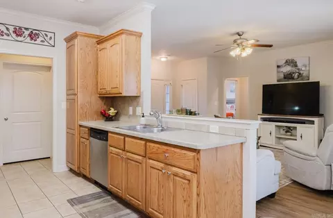 1100 Oak Glenn Loop, Bryant, AR 72022 photo 18