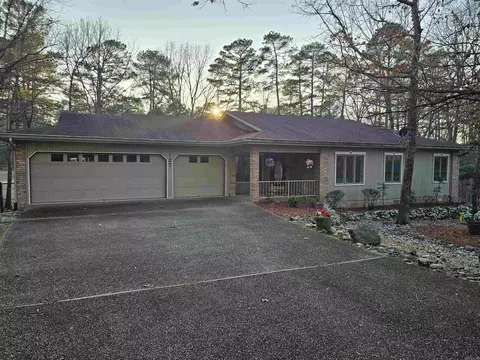 127 Cifuentes Way, Hot Springs Village, AR 71909