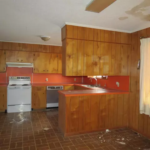 Kitchen - 100 Sadler Dr, Rison, AR 71665 photo 2 of 5