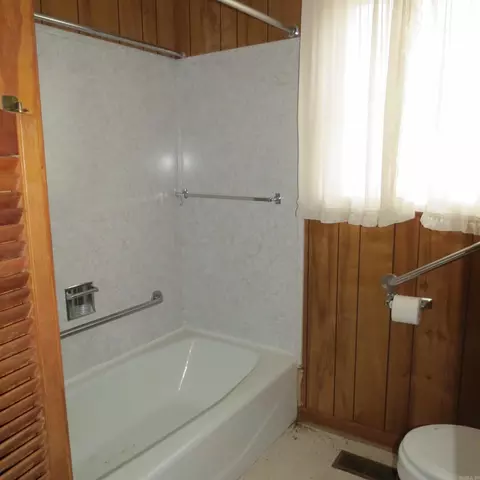 Bath - 100 Sadler Dr, Rison, AR 71665 photo 5 of 7