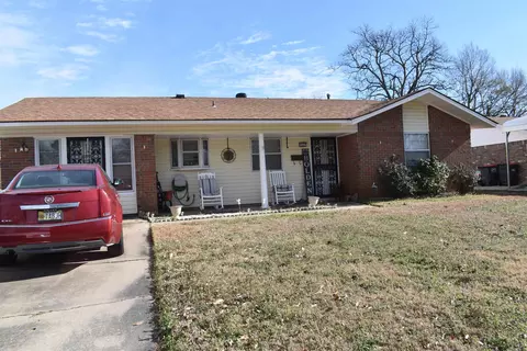 1307 S Dakota Ave, Pine Bluff, AR 71601