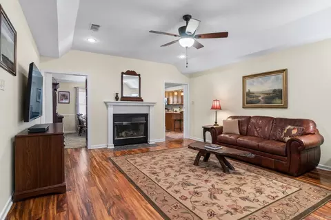 12 Michael Dr, Cabot, AR 72023 photo 3
