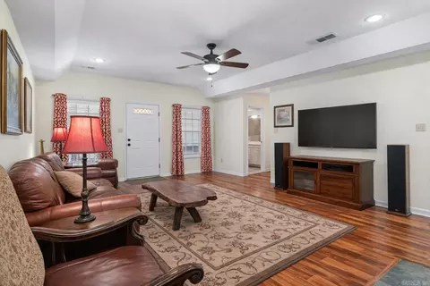12 Michael Dr, Cabot, AR 72023 photo 4