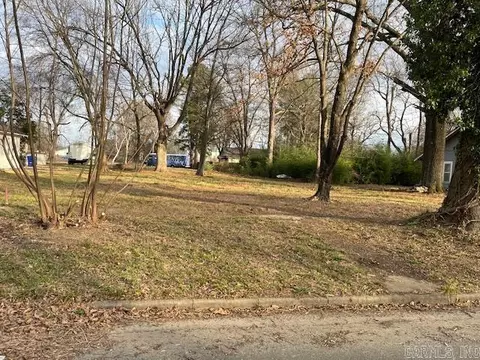 330 Ash St, Conway, AR 72034 photo 4
