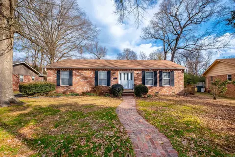 55 Warwick Rd, Little Rock, AR 72205