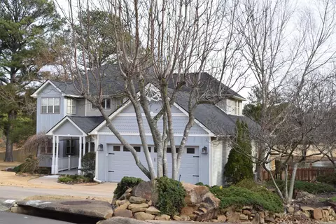 6 Masters Pl, Maumelle, AR 72113