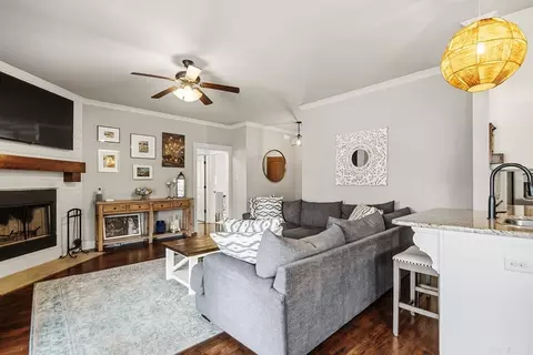 Living - 3160 Haley Ct, Benton, AR 72019 photo 5 of 5
